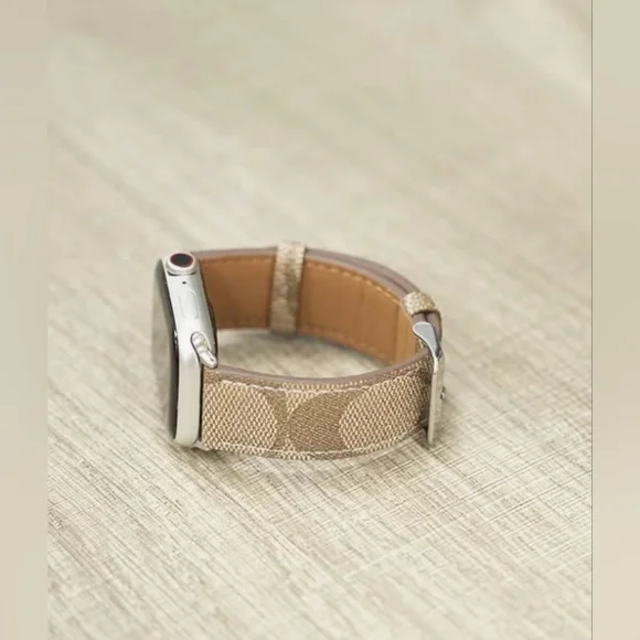 Coach Apple Watch Band NWT - Picture 3 of 3